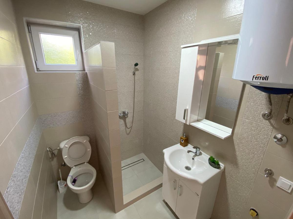 Apartment Lorena Kotor Exteriör bild