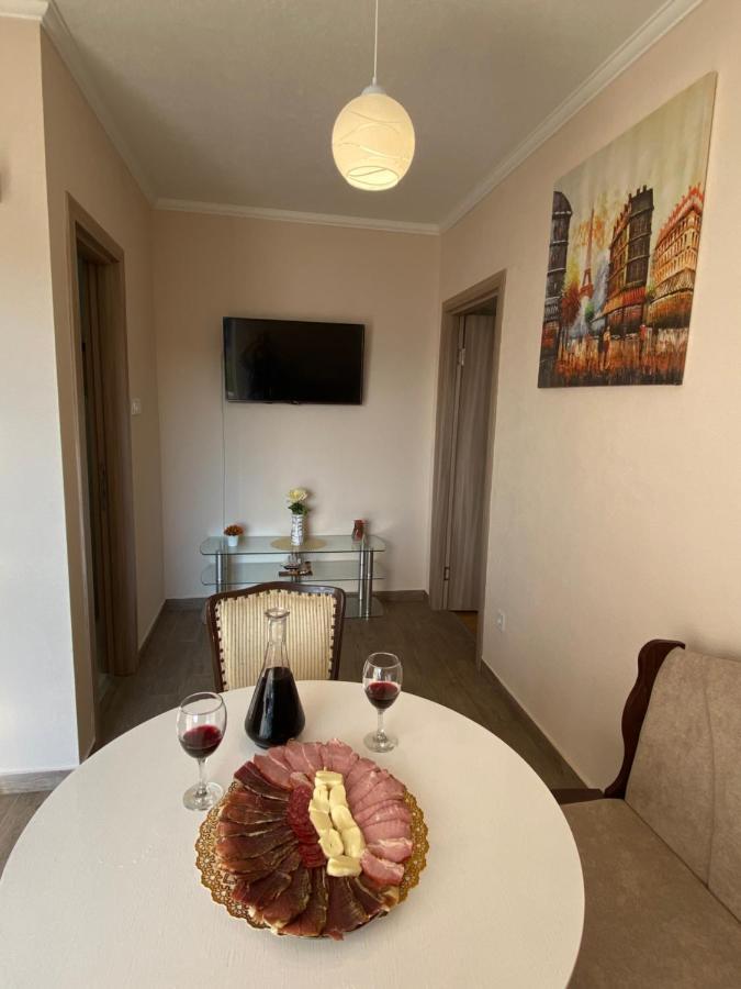 Apartment Lorena Kotor Exteriör bild