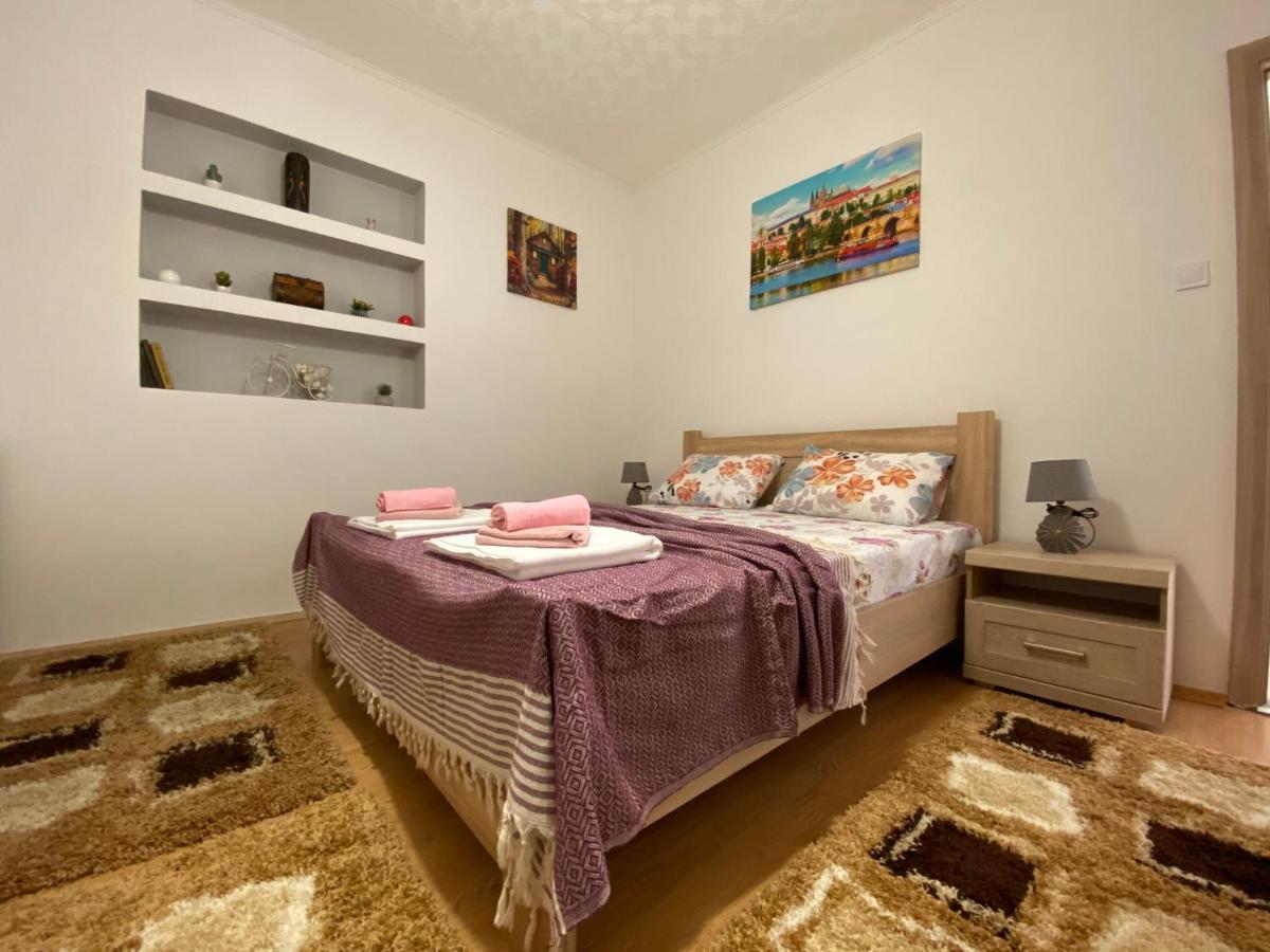 Apartment Lorena Kotor Exteriör bild